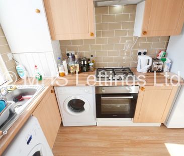 4 Bedroom Mid Terraced House for rent in Royal Park Mount - Photo 5