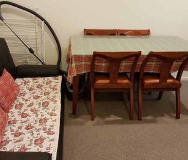 Tidy 2 bedrooms, city - Photo 3