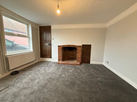 2 bedroom end of terrace house to rent - Photo 3