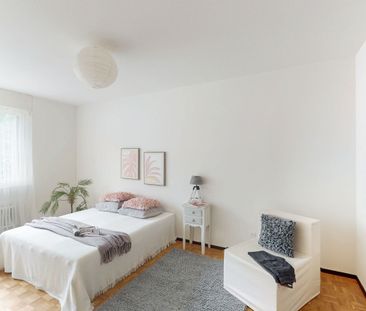 Luminoso 2.5 locali con balcone, piscina e campi da tennis - Foto 3