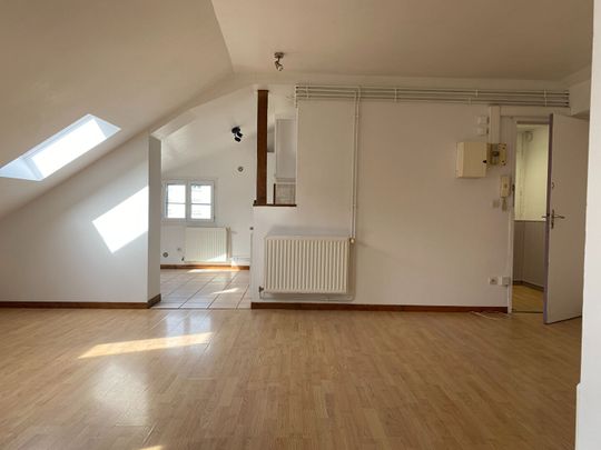 Location Appartement 3 pièces 67m² ELBEUF 76500 - Photo 1
