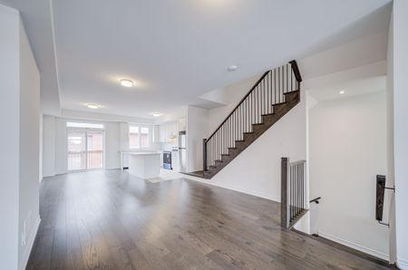 For Lease - 1162 Dartmouth Crescent, Oakville, Ontario - Photo 3