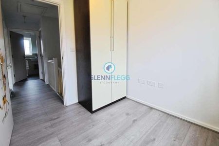 Maurendon Green, Slough, SL2 - Photo 2