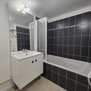 Location Appartement 1 pièce 26m² TROYES 10000 - Photo 2