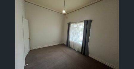 BEAUTIFUL 3 BEDROOM HOME! - Photo 4