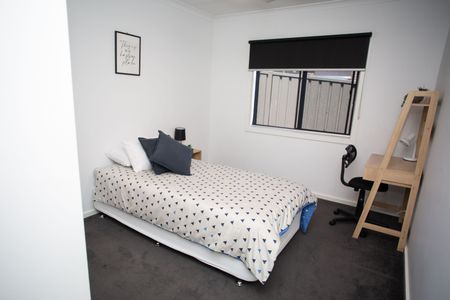 33A Pallett Street, Golden Square - Photo 3