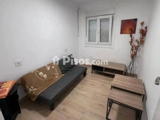 Chalet en alquiler en San Cibrao Das Viñas (Capital) - Foto 1