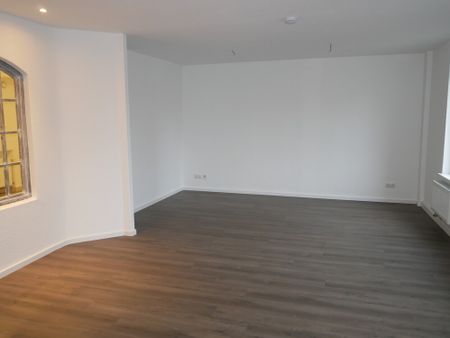 ***LAMBERT&STRELOW***Sanierte 1-2 ZKB Mietwohnung mit sep. Freisitz in Bahnnähe von Geisenheim - Foto 4