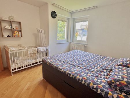 Schöne Wohnung mit großem Balkon in ruhiger Lage - Photo 3