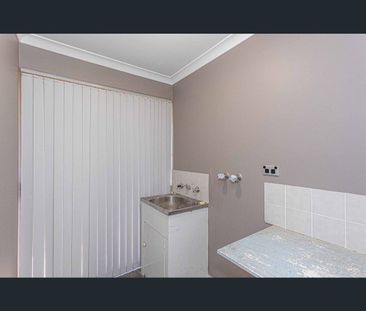 22 River Bank Drive, Gosnells, WA 6110 - Photo 2