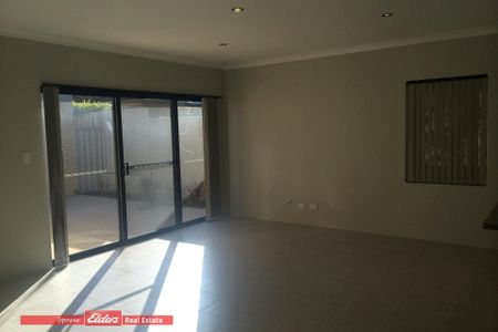 PERFECT LOCK UP & LEAVE - Photo 2