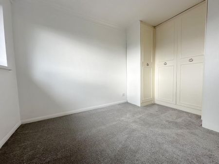 Semi Detached House - Photo 5