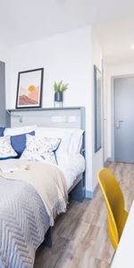 Room in a Shared Flat, Onyx, B4 - Photo 3