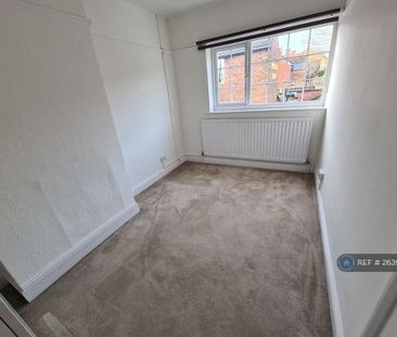4 bedroom terraced house to rent - Photo 1