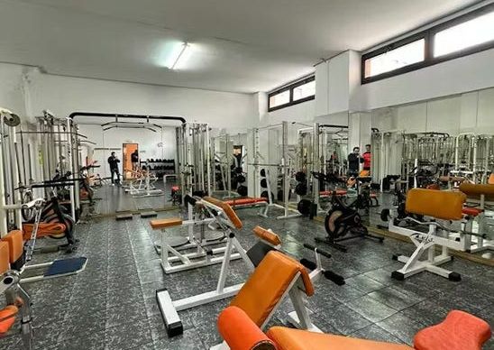 Calle Ladera de los Almendros, Madrid, Community of Madrid 28032