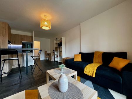 Location Appartement 1 pièce 30m² LE PONT DE CLAIX 38800 - Photo 2