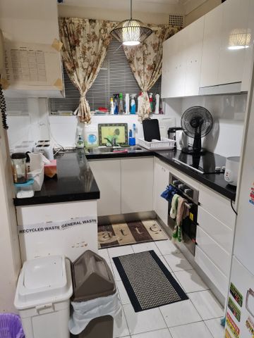 Cabramatta - Photo 3