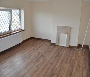2 bedroom semi-detached house to rent - Photo 4