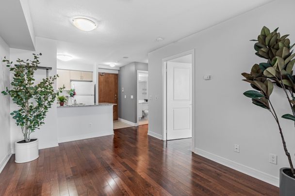 For Lease - 35 bales Avenue Unit# 909, Toronto, Ontario - Photo 1