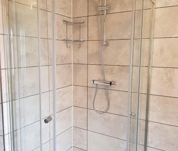 1 bedroom in a house share to rent - Photo 6