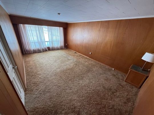 For Lease - 377 Barrie Road, Orillia, Ontario - Photo 1