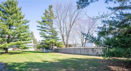 For Lease - 1547 Vercheres Street, Orleans - Convent Glen and Area, Ontario - Photo 3