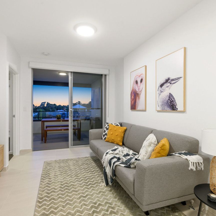 Modern Apartment in Sought after Innaloo location! HOME OPEN TUESDAY 17 FEBRUARY AT 10.30AM SHARP! - Photo 1