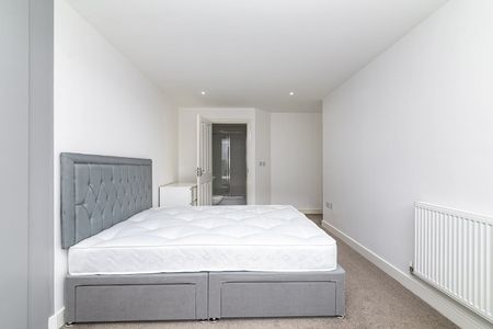 2 Bed Flat, Gabrielle House, IG2 - Photo 3