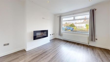 Westfield Mount, Yeadon, Leeds - Photo 3