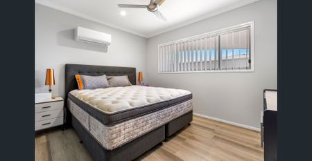 Hamptons-Style Luxury Living – Modern, Low-Maintenance & Ready to Rent - Photo 5