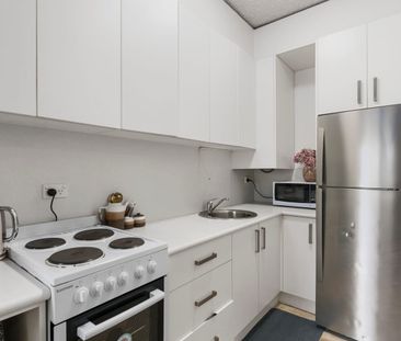 5/6 Parkside Avenue, Wollongong, NSW 2500 - Photo 1