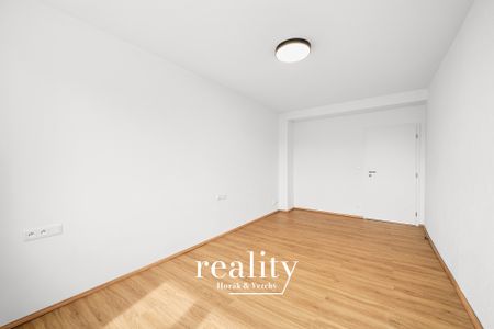Pronájem bytu 2+1 53 m² - Fotografie 4