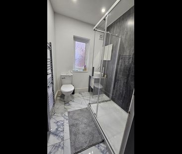 Room in a Shared House, Silverdale Avenue, L13 - Photo 1