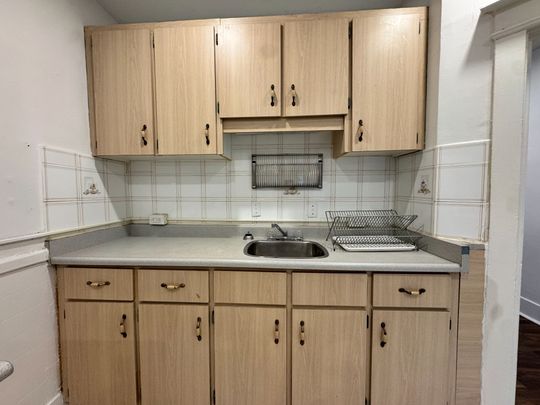 For Lease - 1077 Bathurst Street Unit# 1, Toronto, Ontario - Photo 1