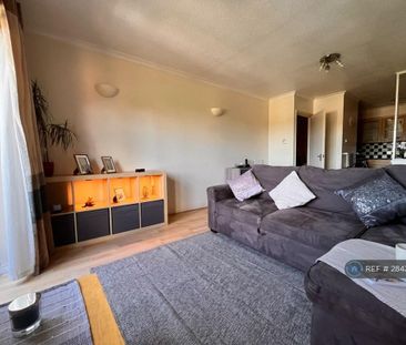 1 bedroom flat to rent - Photo 6