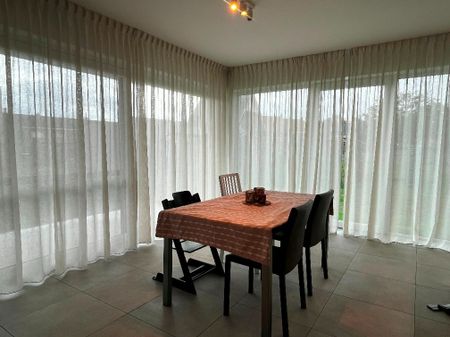 Heel erg rustig gelegen gelijkvloers appartement (BJ 2023) met twee slaapkamers en carport. - Photo 4