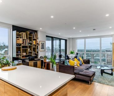 3 bedroom flat to rent - Photo 3