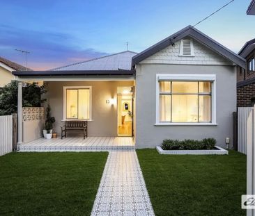 13 Clarendon Road - Photo 1