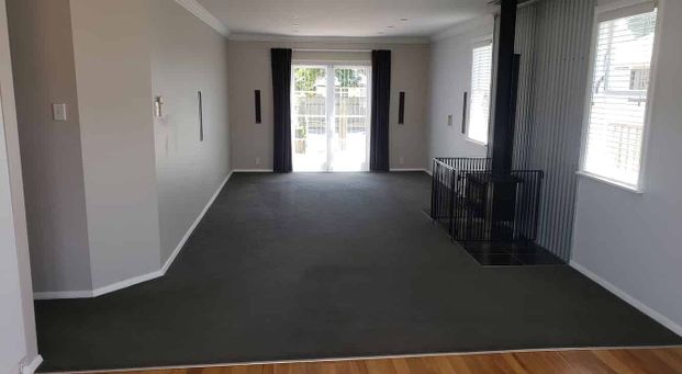 Beautiful 3 bedroom family home - Photo 1