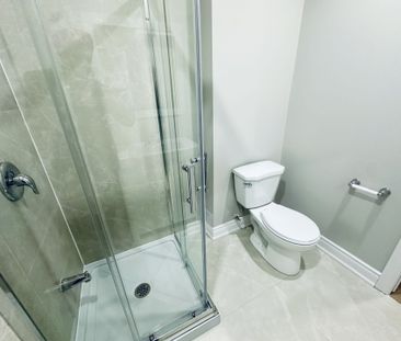 For Lease - 32 Cloudburst Road, Brampton, Ontario - Photo 5