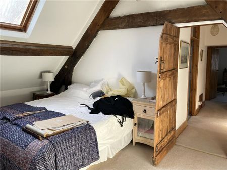 4 bedroom detached house to rent - Photo 2