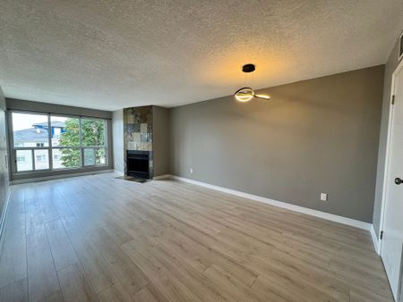 For Lease - 126 Bell Farm Road Unit# 414, Barrie, Ontario - Photo 5