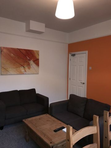 Barras Lane, Coventry - - Photo 2