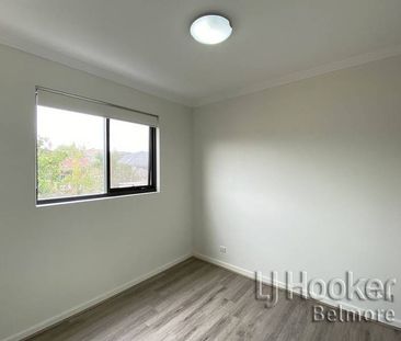 Modern Two Bedroom Apartment in Prime Belmore Location! - Photo 2