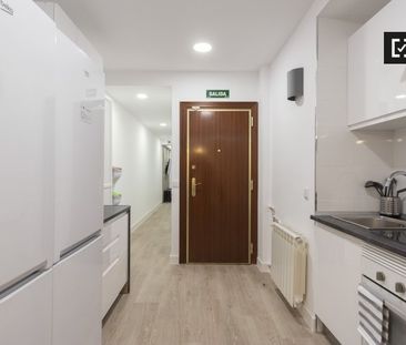 madrid, Community of Madrid 28045 - Photo 2