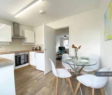 2 bedroom terraced house to rent - Photo 5