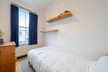 3 bedroom maisonette to rent - Photo 2