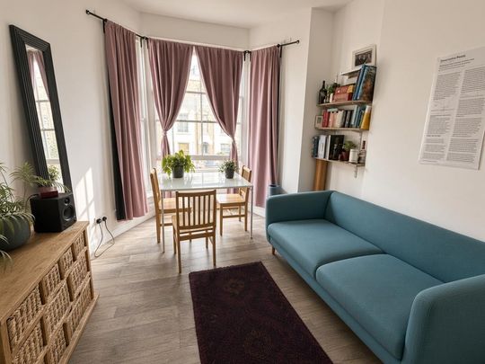2 bedroom flat to rent - Photo 1
