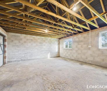 4 bedroom detached house to rent - Photo 4