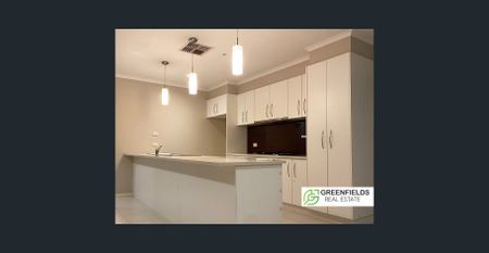 Luxurious Family Home For Rent in the Heart of Tarneit..! - Photo 5